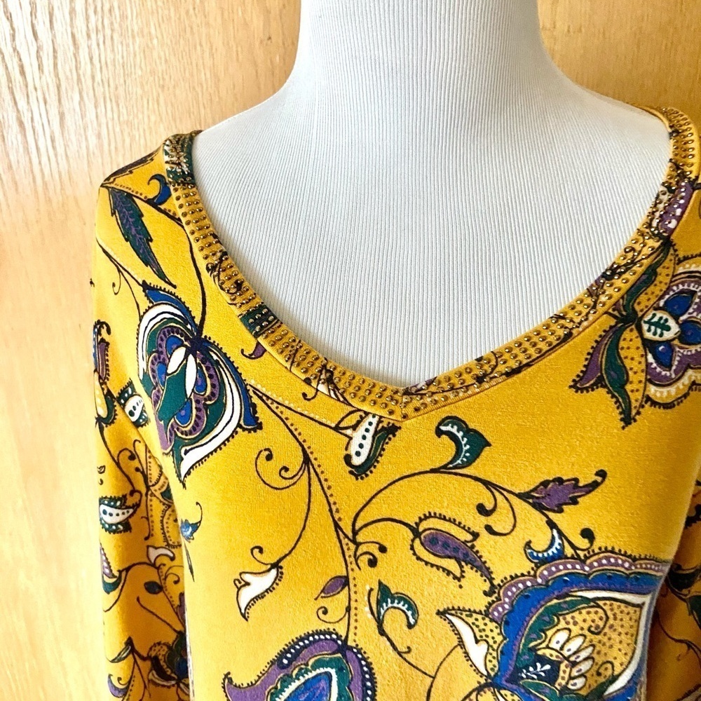 EUC-Westport Floral V-Neck Blouse - Picture 3 of 10